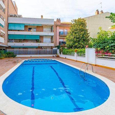 Homeholidaysrentals Margot - Costa Barcelona Пинеда де Мар Екстериор снимка