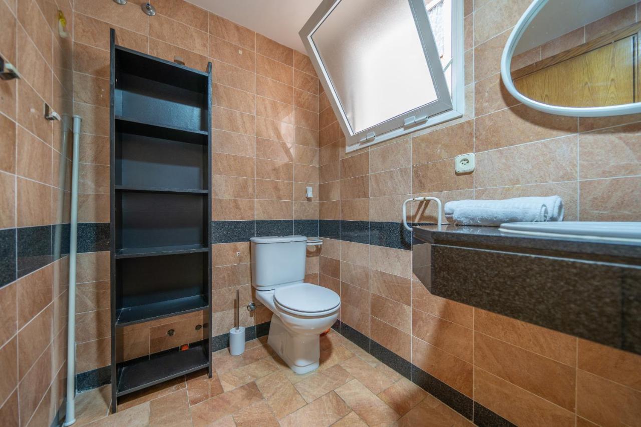Homeholidaysrentals Margot - Costa Barcelona Пинеда де Мар Екстериор снимка