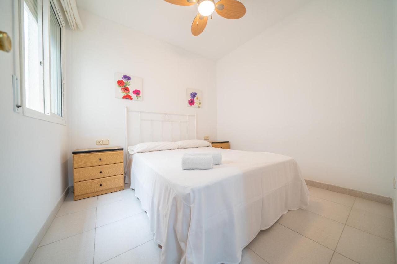 Homeholidaysrentals Margot - Costa Barcelona Пинеда де Мар Екстериор снимка