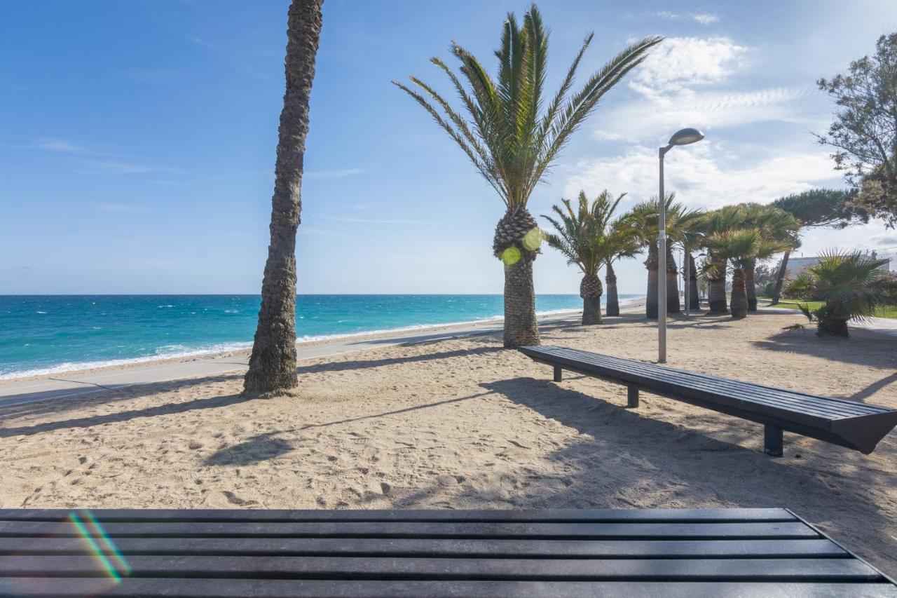 Homeholidaysrentals Margot - Costa Barcelona Пинеда де Мар Екстериор снимка