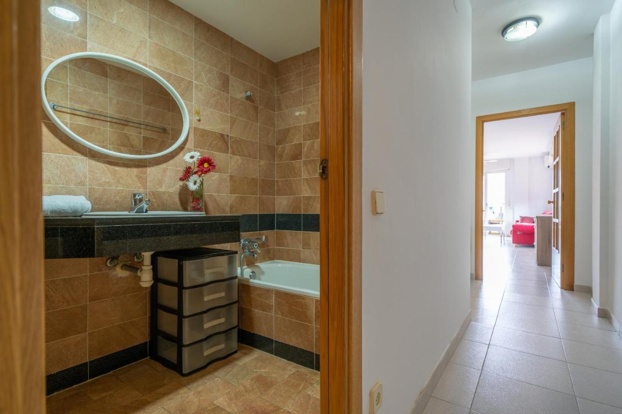 Homeholidaysrentals Margot - Costa Barcelona Пинеда де Мар Екстериор снимка